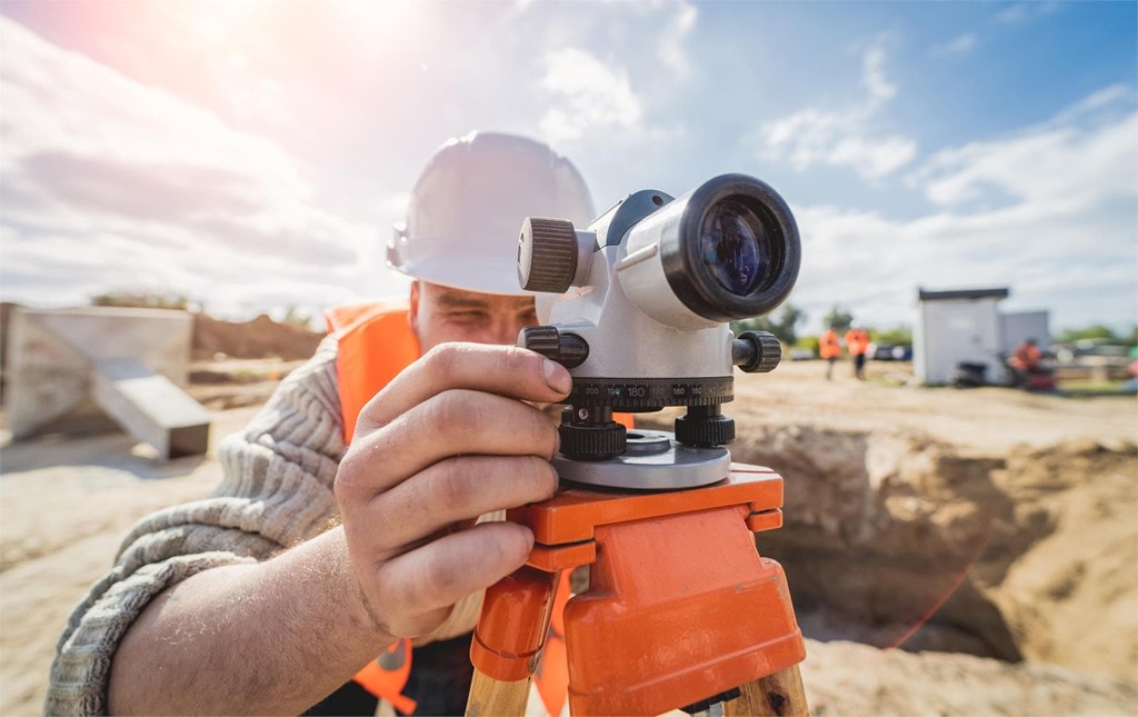 ¿Qué aparatos de topografía utilizamos en nuestros proyectos?