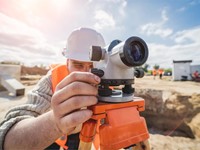 ¿Qué aparatos de topografía utilizamos en nuestros proyectos?